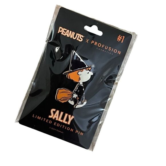 Peanuts x Profusion Sally Witch Halloween Collectors Pin - Picture 2 of 6
